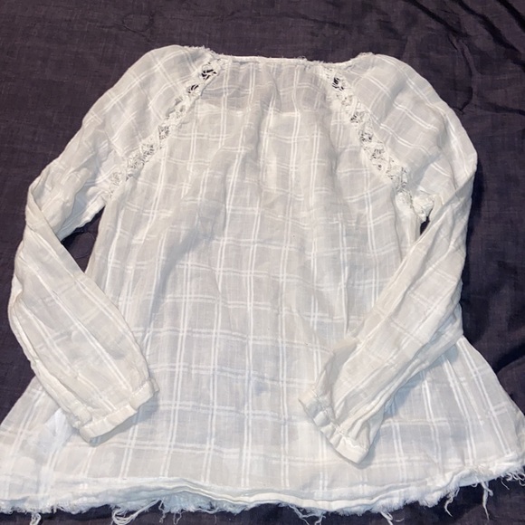 Silver sheer cream colored blouse size S/P - Picture 2 of 15